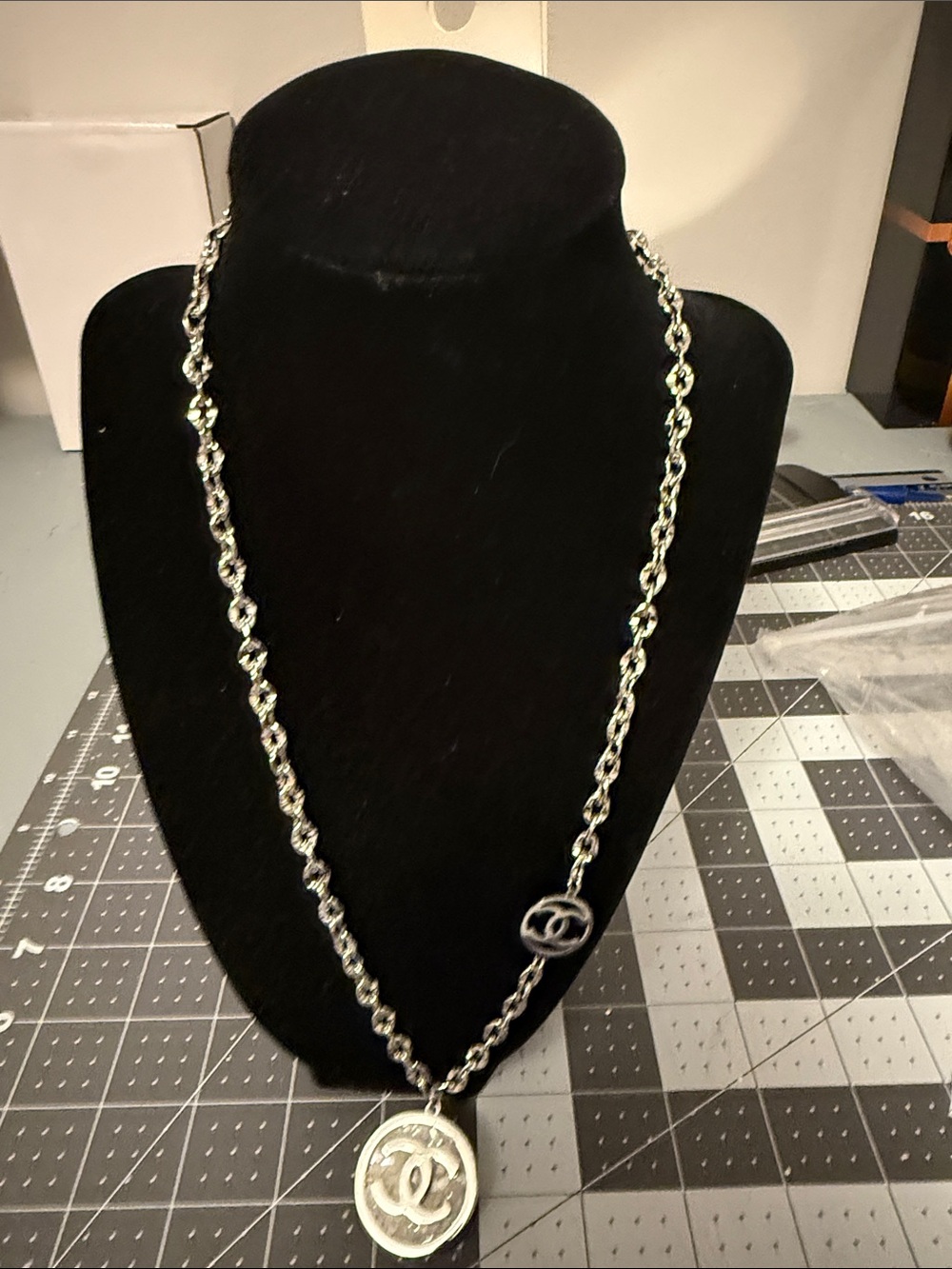 Silver-Chain Women's Necklace with Interlocking Logo Pendant